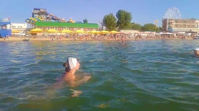 Анапа. Погода в Анапе. На пляже водорослей меньше, почистили! Появились фотоуслуги с аборигенами.