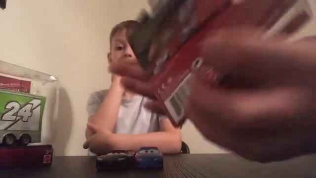 Распаковка Машинок Тачки из США #6 | Гонщики NASCAR и грузовик смотреть онлайн