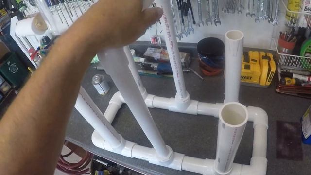 How To Build a Portable 4 Rod holder Out of PVC. смотреть онлайн