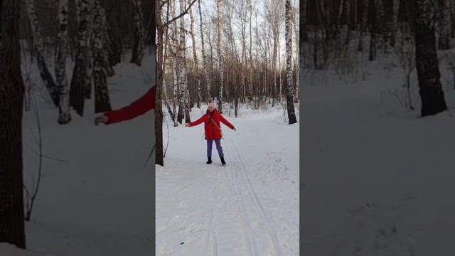 Алые гвоздики на снегу , я к тебе на встречу побегу!!!