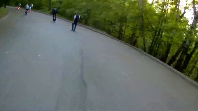 Катаюсь по Москве на самодельном самокате беговеле из фанеры центр набережная Москва Сити
