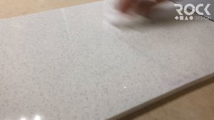 УСТОЙЧИВОСТЬ К ВНЕШНИМ ВОЗДЕЙСТВИЯМ ИСКУССТВЕННОГО АКРИЛОВОГО КАМНЯ