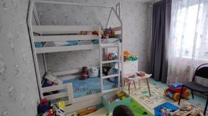 играем в детской комнате, детские игры