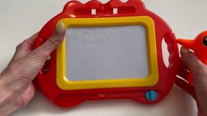 Алфавит на магнитной доске. Развлекательное видео для детей. Развивающее видео для детей.