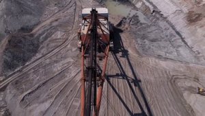 Шагающий экскаватор ЭШ 15/90 и 40/85