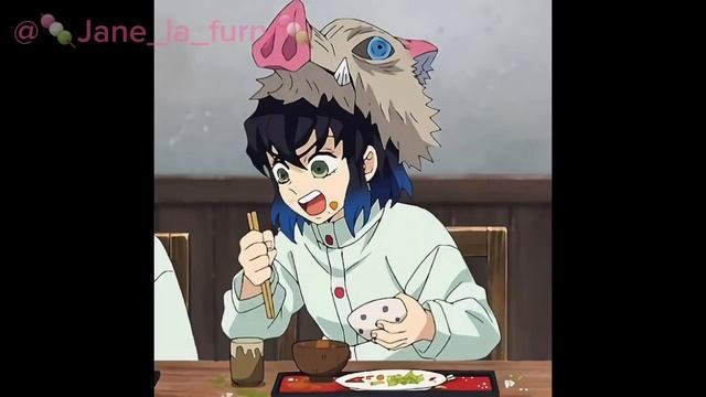 Tanjiro,Nezuko,Zenistu,Inosuke y Kanao cantando idol de oshi no ko