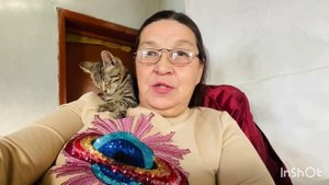 Избил кнутом до полусмерти.Купил гармонь вместо сапог.