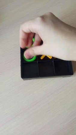 Катюша🥰 и Ванечка😍 играют в крестики-нолики 😊