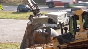 В Латвии готовят массовое уничтожение советских военных мемориалов