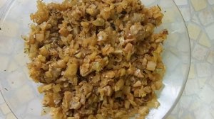 Начинка с капустой и шкварками для пирожков