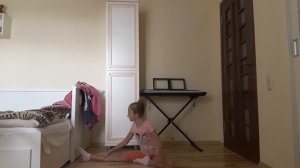 Как сесть на продольный шпагат