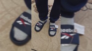 Обзор приобретенных шлепак "Reebok".