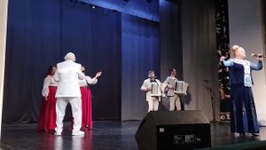 Юлия Петровна Учватова и ансамбль "Коробейники"