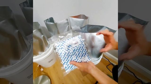 Storing Grains || Emergency Food Supply || 20-30 Years Shelf-life смотреть онлайн