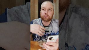 Ем на ночь творог с порошком какао, кефиром и подсластителем.
#мукбанг #творог