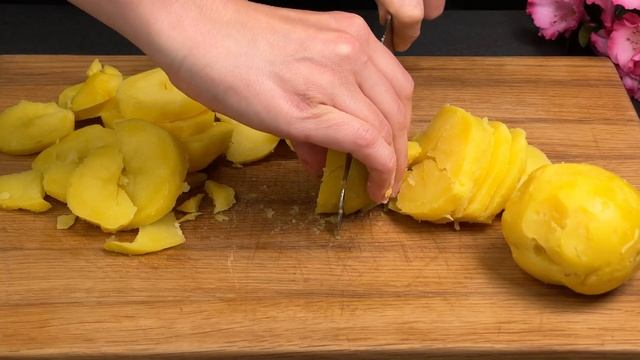 Nur Eier und Kartoffeln! Ein schnelles und unglaublich leckeres Mittag- oder Abendessenrezept!