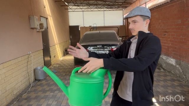 Когда пробрался к соседу чтобы стыбзить какие нибудь вещи