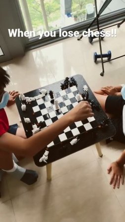 Lose chess