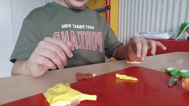 учим лепить капибару.