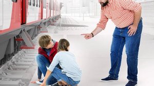 Под вагонами