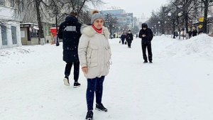 57 . Переезд в Россию.  Пешком по городу. Готовим документы.