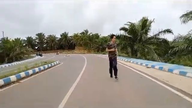 lari 800 meter смотреть онлайн