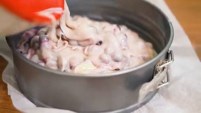 Пирог «Все смешал и в духовку» с любыми ягодами! Очень вкусный простой пирог