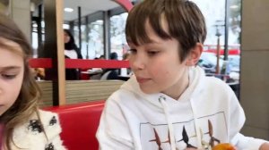 Мисс Кэйти и Мистер Макс (Miss Katy)    Катя копирует Макса 24 часа