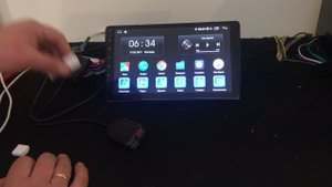 Как зарядить телефон от магнитолы LeTrun?