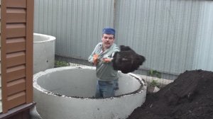 Утопил два кольца септика для дома - бани за два дня// День первый ...