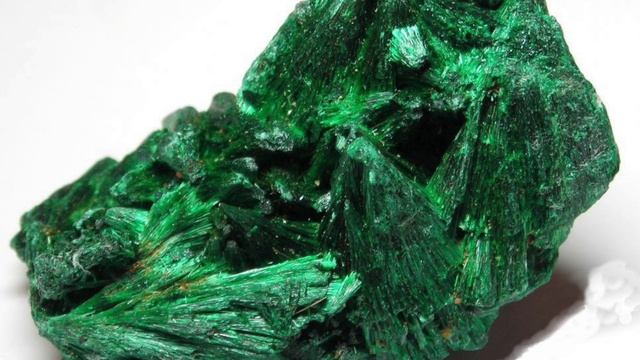 МИНЕРАЛЫ ДЛЯ ПРИВЛЕЧЕНИЯ ДЕНЕГ И БОГАТСТВА