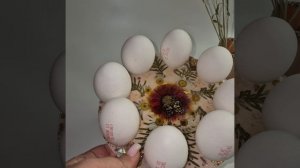 Пасхальное блюдо для яиц с вазой для вербы