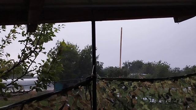 Шпалера для хмеля за 450 рублей. Испытание в грозу. смотреть онлайн