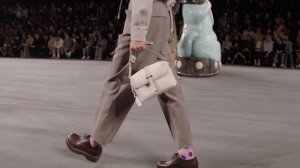 Показ мужской коллекции Dior весна-лето 2025