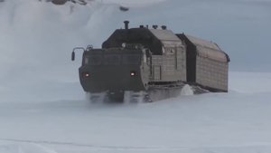 Вездеход Витязь на гусеницах / Бездорожье