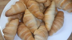Круасаны из слоёного теста