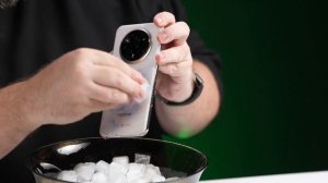 обзор телефон меняет цвет