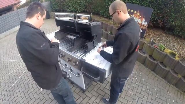 Broil King Imperial 690 XL PRO - Unboxing смотреть онлайн