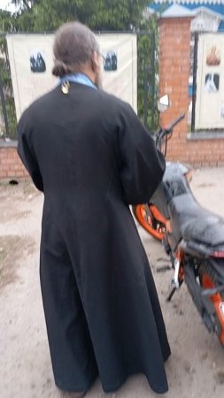 видео друг василий освещает мотоцыкл лдпр