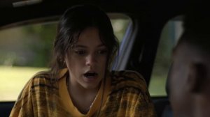 Jenna Ortega and  Niles Fitch kiss scene