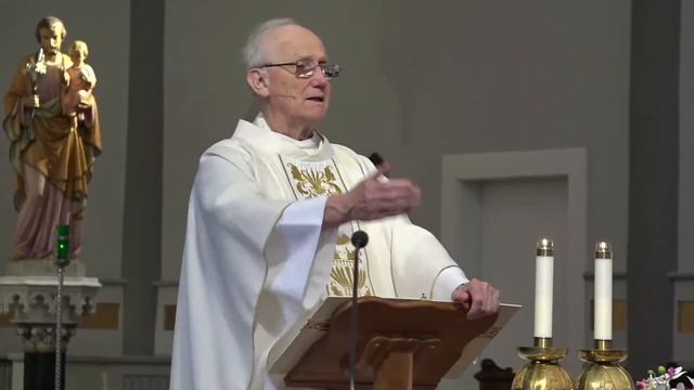 La célébration de la première communion - École Étoile de l’Est смотреть онлайн