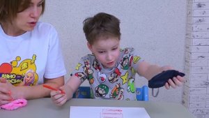 КТО ЛУЧШЕ НАРИСУЕТ С ЗАКРЫТЫМИ ГЛАЗАМИ ЧЕЛЛЕНДЖ !