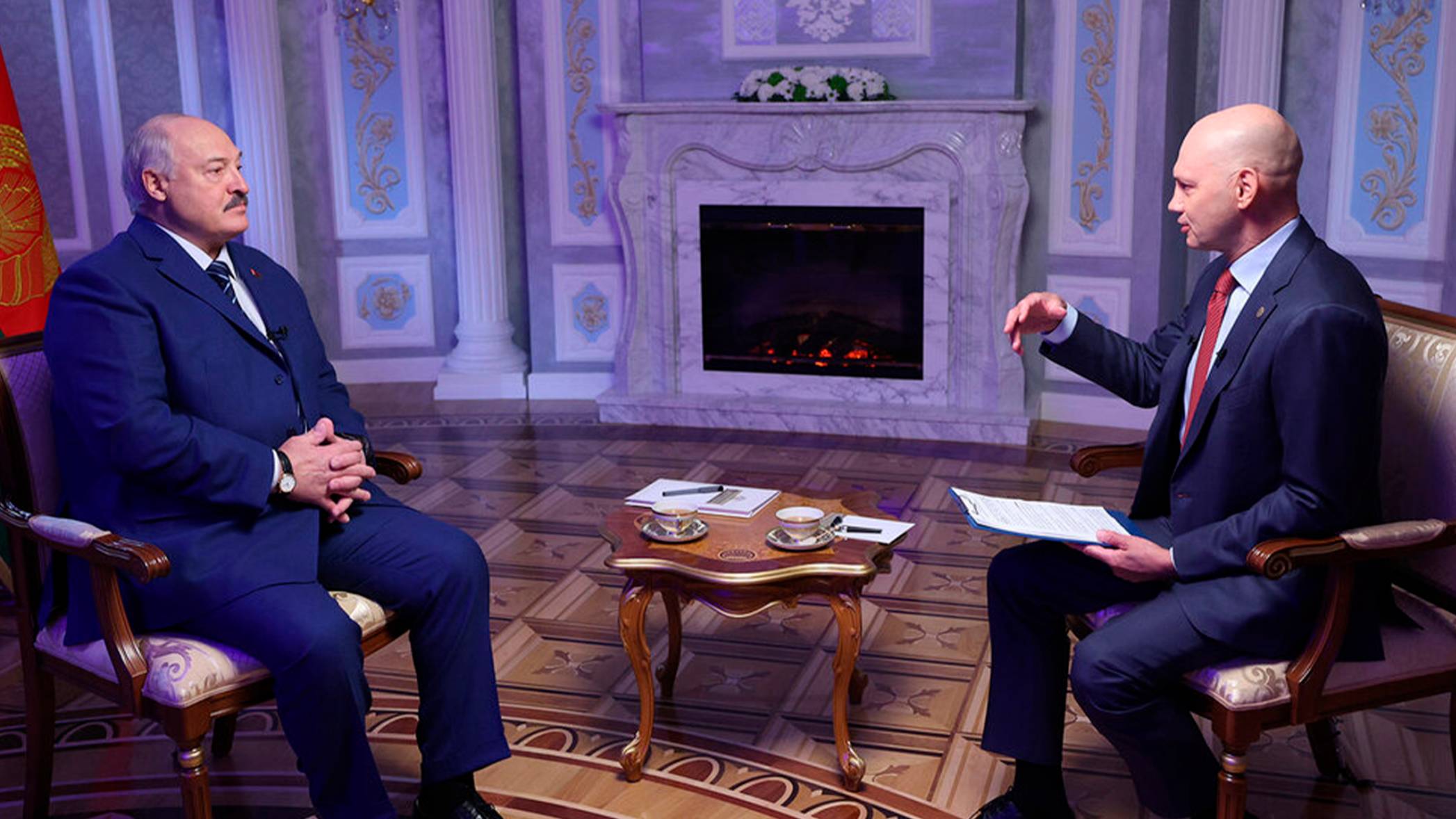 Президент Беларуси Александр Лукашенко дал интервью Межгосударственной телерадиокомпании «Мир»