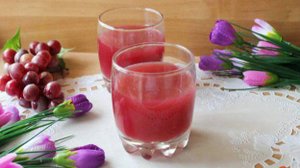 Кисель с яблоками и ежевикой