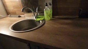 lv_0_20250408164653.mp4