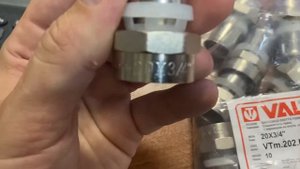 Соединитель пресс с переходом на внутреннюю резьбу 20х3/4, VTm.202.N.002005