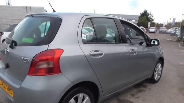 Toyota YARIS 1.3 VVT-i Zinc 5dr MMT U20329 смотреть онлайн