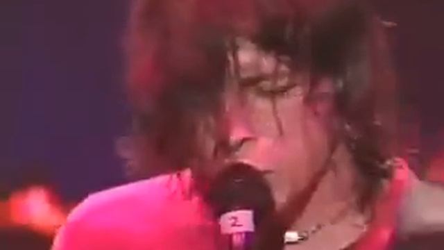 Foo Fighters - M.I.A. Live смотреть онлайн