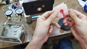 Восковая модель резьбовой заглушки, отливка на вакуумном инжекторе Дипполь.