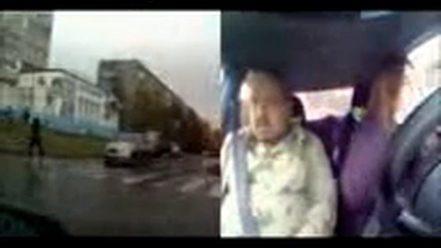 Женщина зарулем